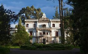 Hacienda La Cienega